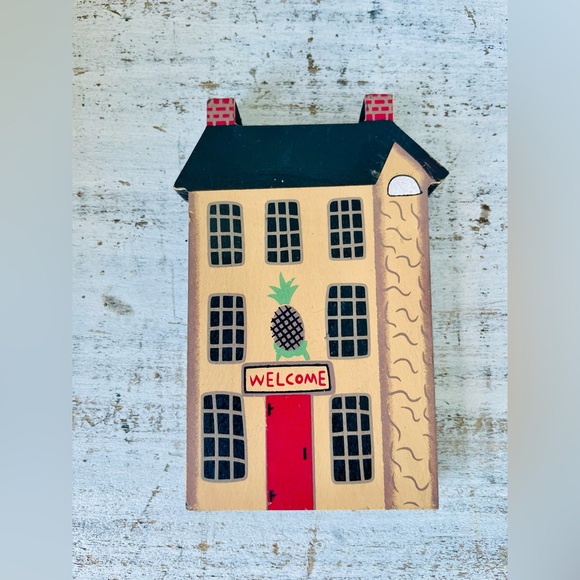 *Town House Blocks Welcome Primitive Shelf Sitter - Picture 11 of 12